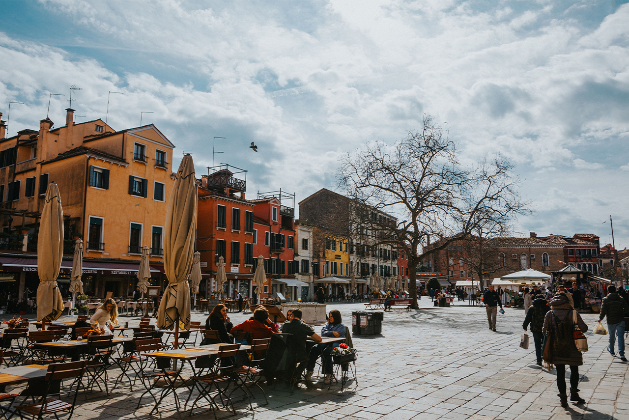 Where Locals Go in Venice: Restaurants, Bars, Parks & Hidden Gems
